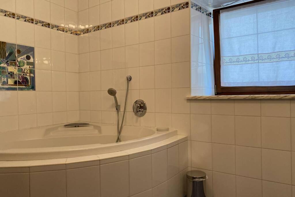 Grosse Wohnung Mit Garagenparkplatz Fie allo Sciliar Bagian luar foto